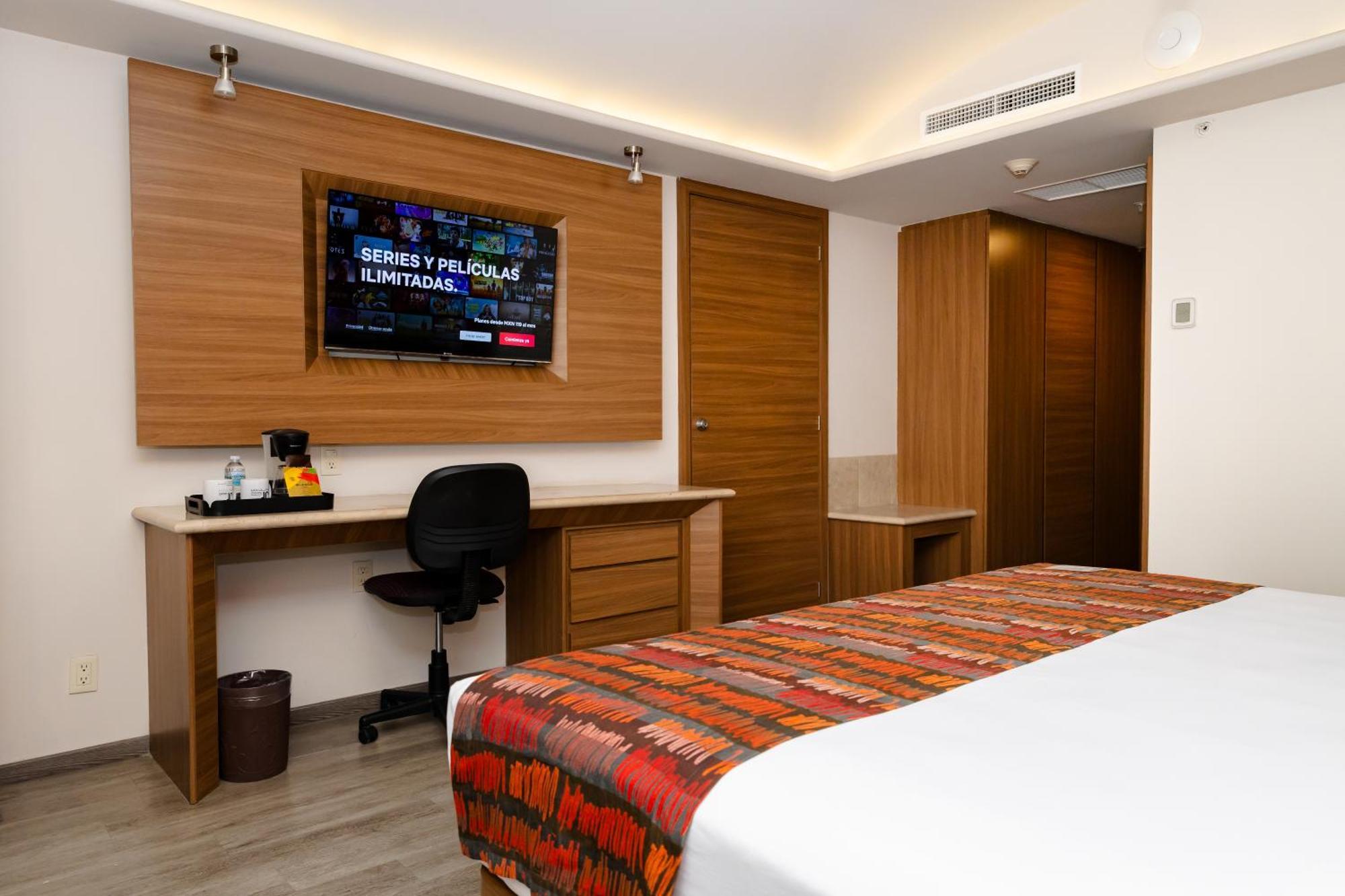 Jf Grand Puebla Hotel Bagian luar foto